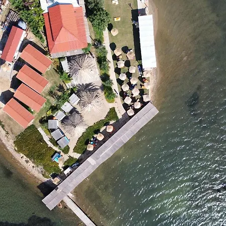 Cunda Club Sedef Island מלון Ayvalı