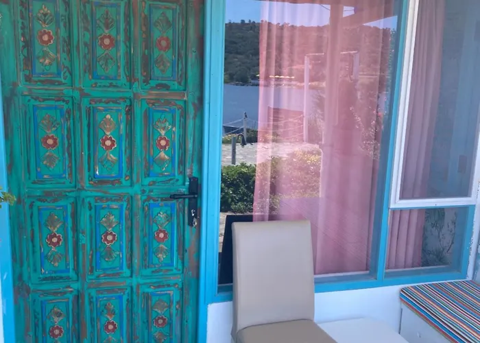 Cunda Club Sedef Island Hotel *